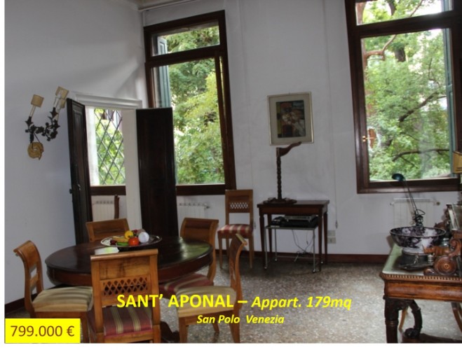 Lussuoso piano nobile a Venezia Sant' Aponal 179mq 799000€